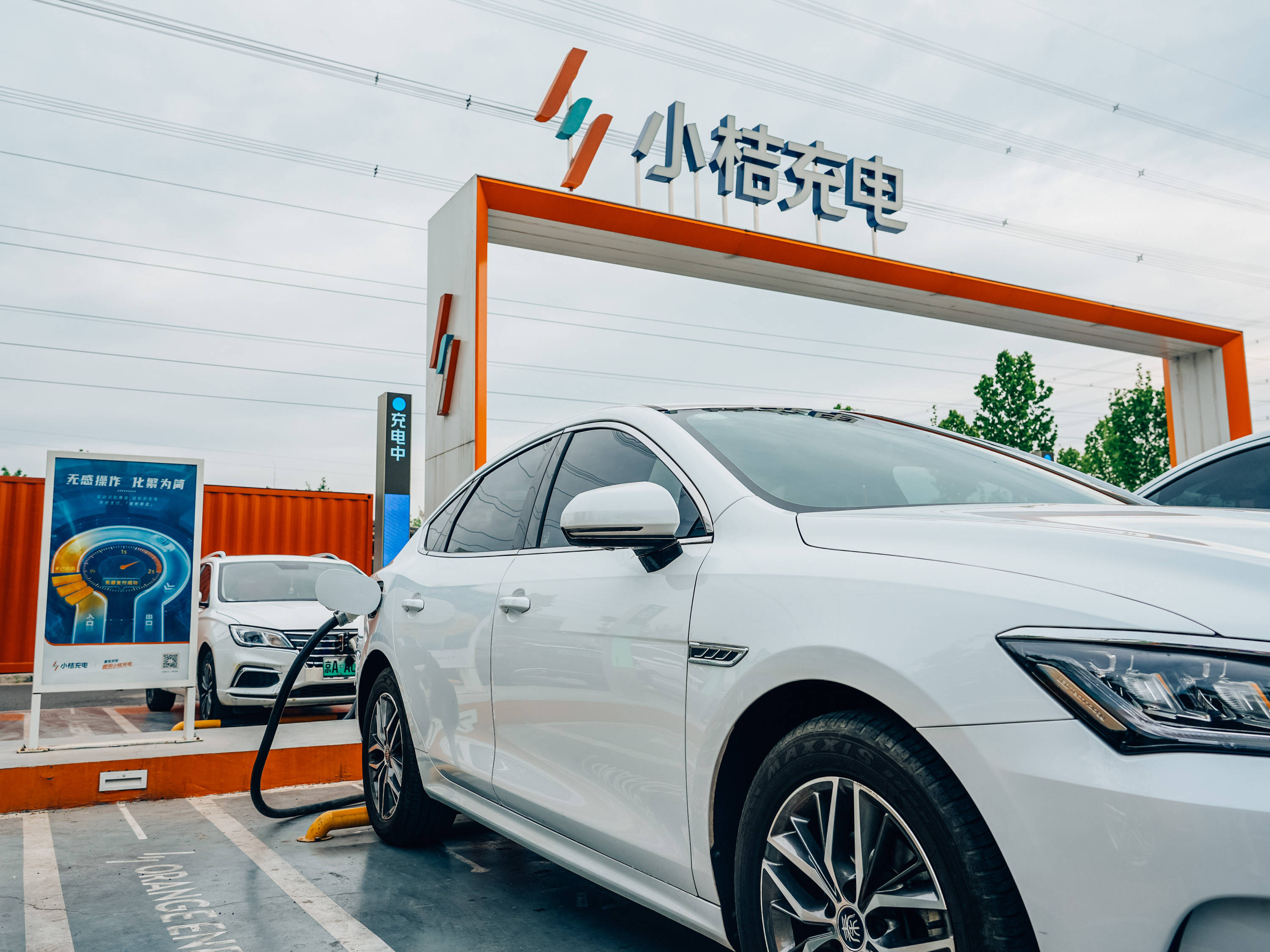 成都滴滴租車需求全國最高 中西部三城租車訂單猛增50%:成都中巴租車
